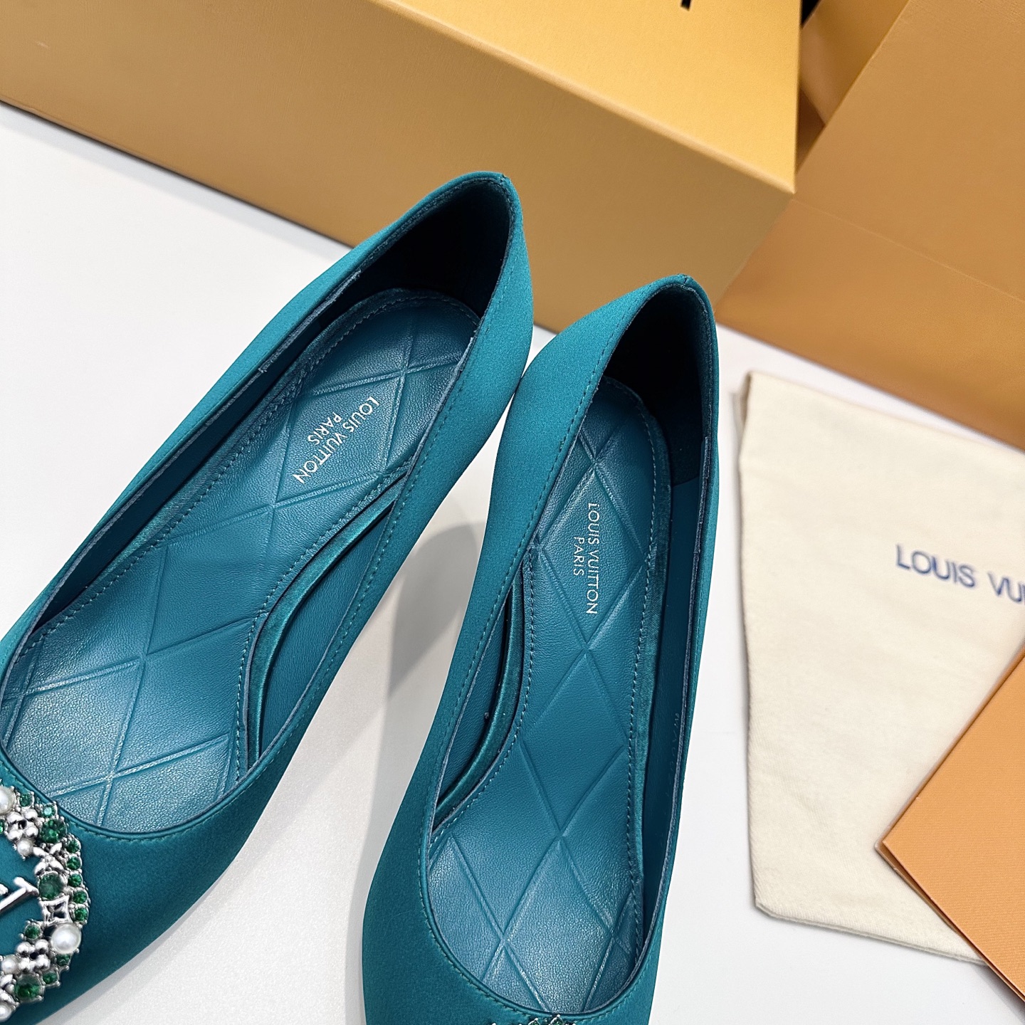 Women's high heels